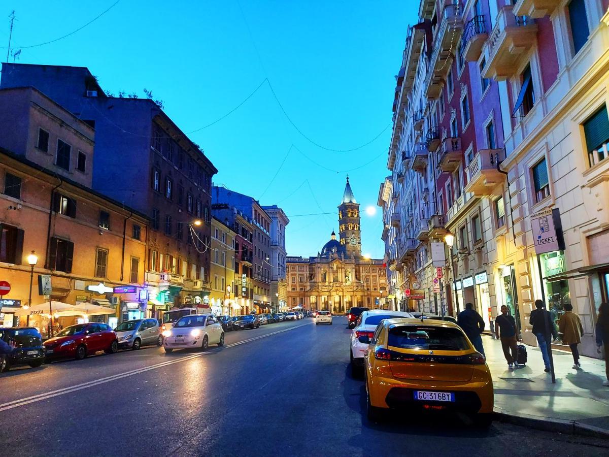 Free Breakfast - Big Apartment In The Heart Of Róma Kültér fotó