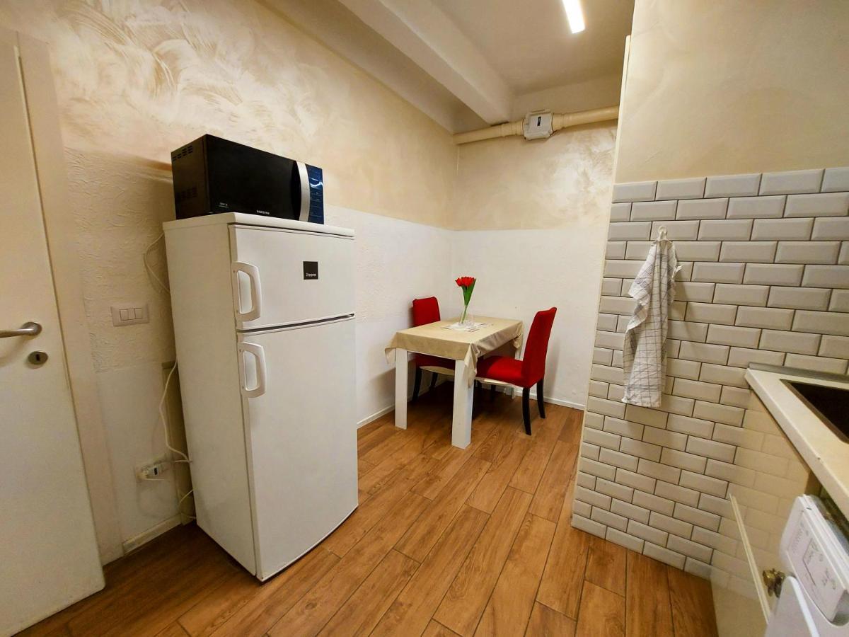 Free Breakfast - Big Apartment In The Heart Of Róma Kültér fotó