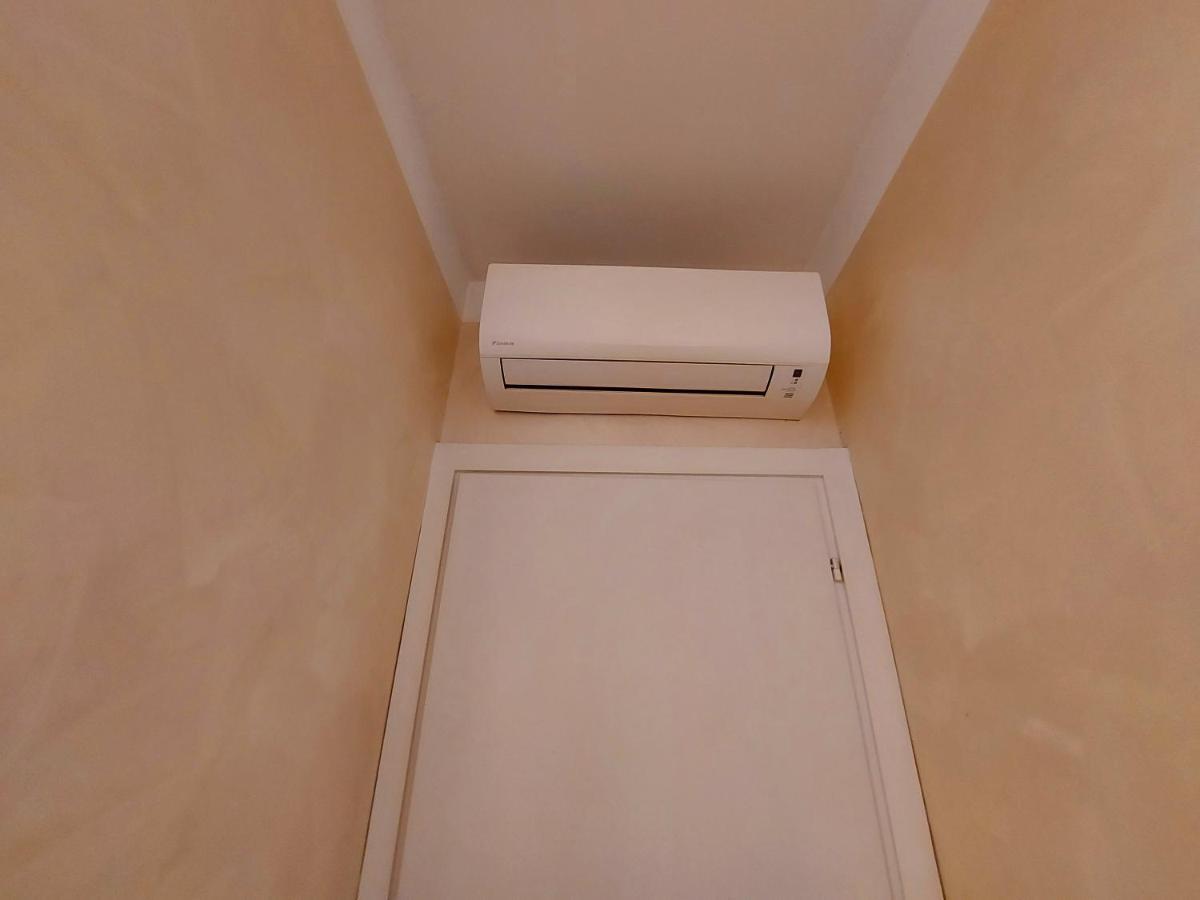 Free Breakfast - Big Apartment In The Heart Of Róma Kültér fotó